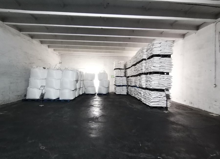 Warehouse support image for ingredient inquiry discussion
